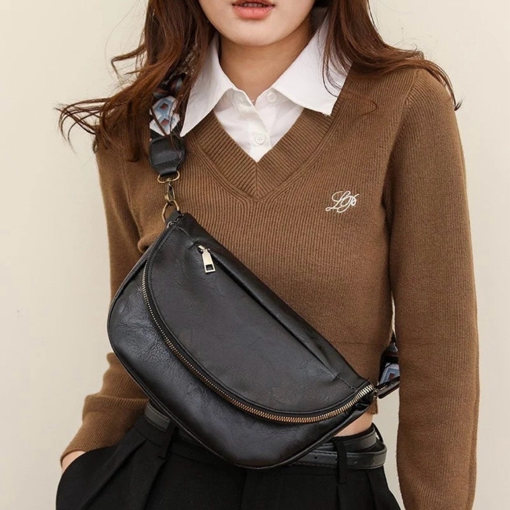 Stylish Black Crossbody Bag w/ Guitar Strap